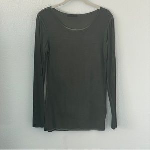 BACI OLIVE GREEN LONG SLEEVE SCOOP NECK TOP EUC